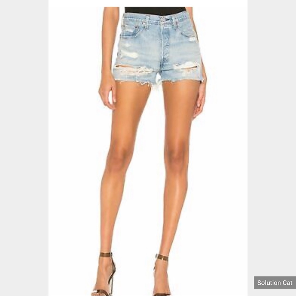 Vintage Levi’s Premium 501 jeans Short Size W 28